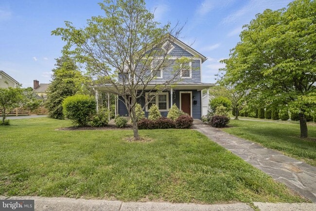 Photo - 705 Dranesville Rd