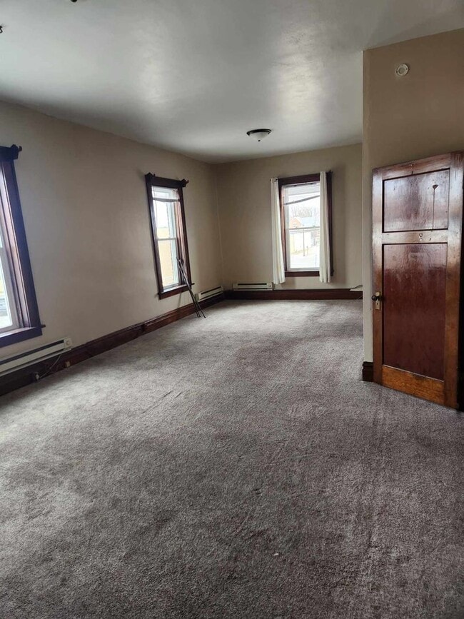 Building Photo - 129 N Jefferson St Unit #201 Rental