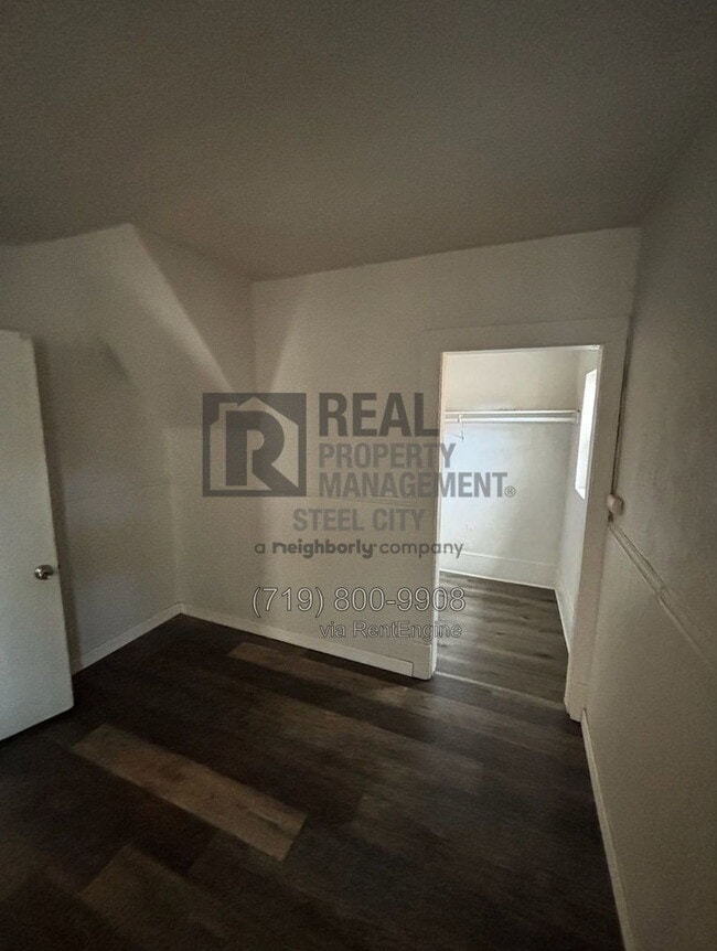 Photo - 1428 E Orman Ave