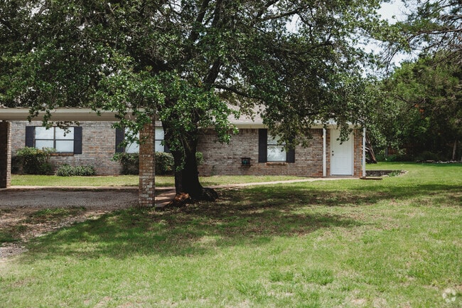 Building Photo - 505 W Bluebonnet Dr Rental