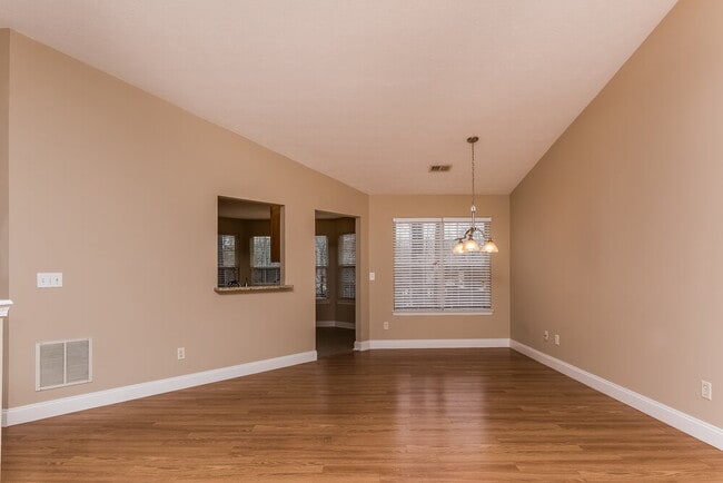 Photo - 2704 Lake Park Ridge E