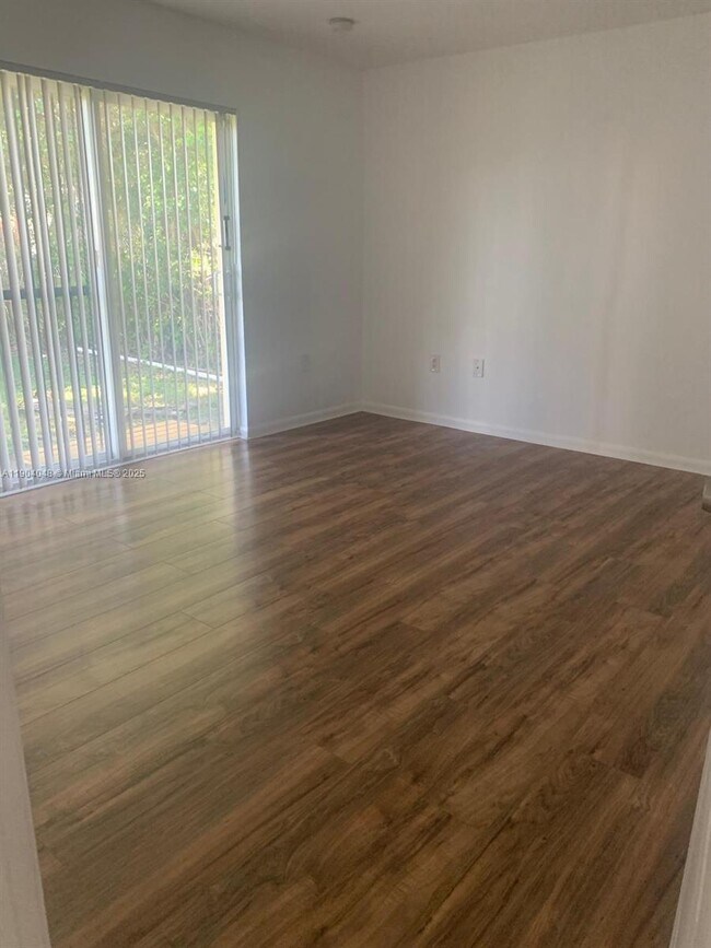 Photo - 2577 NE 184th Terrace