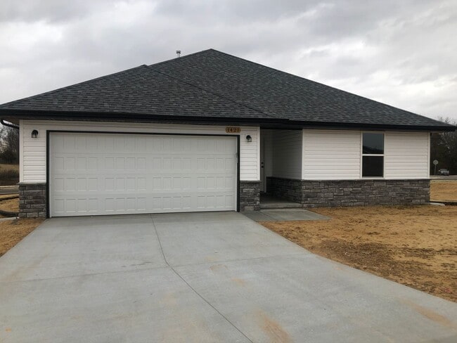 Photo - Make this  beautiful modern home yours!! HOA paid!