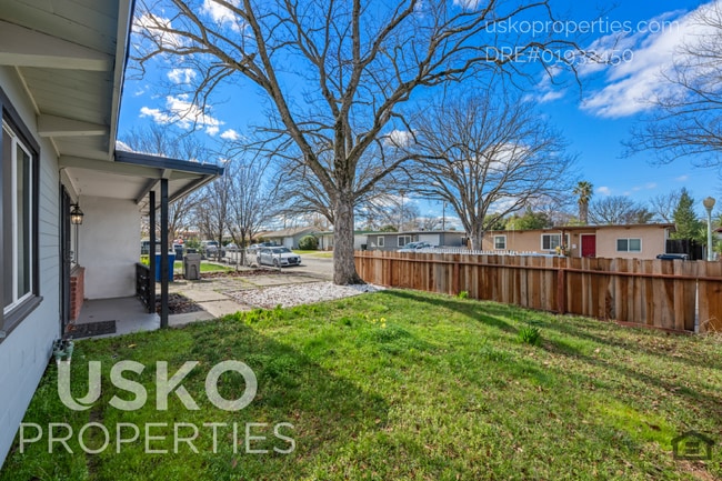 Photo - "Charming 3-Bed with Full Bath in Sacramento – Cozy 1093 Sq Ft Home Awaits!"