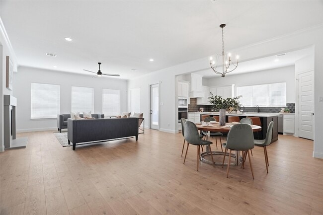 Photo - 513 Fieldstone Ln