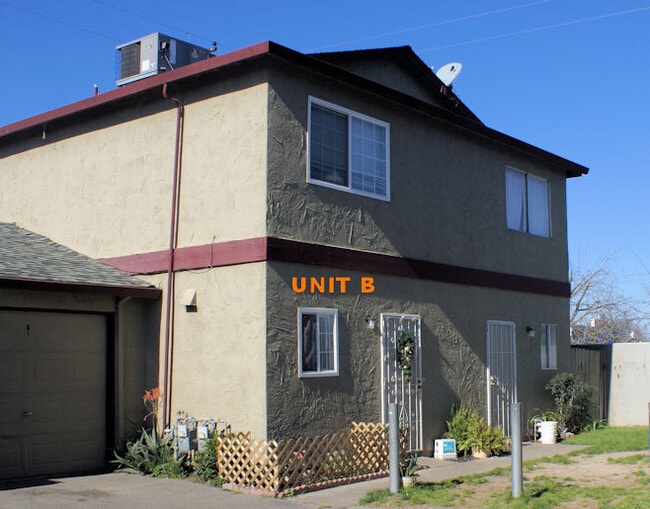 Building Photo - 3561 Merced Ave Unit B