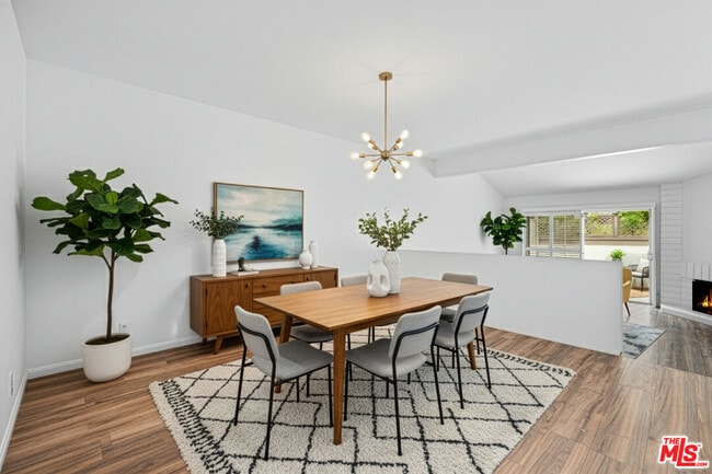 Photo - 17114 Palisades Cir Townhome