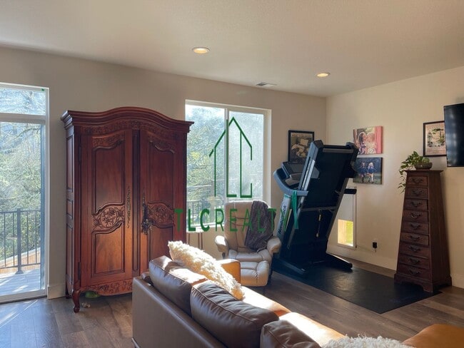 Photo - Gorgeous Home for Rent