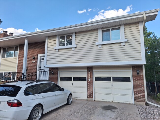 Building Photo - 2645 Oro Blanco Drive Unit 2645 Oro Blanco Dr