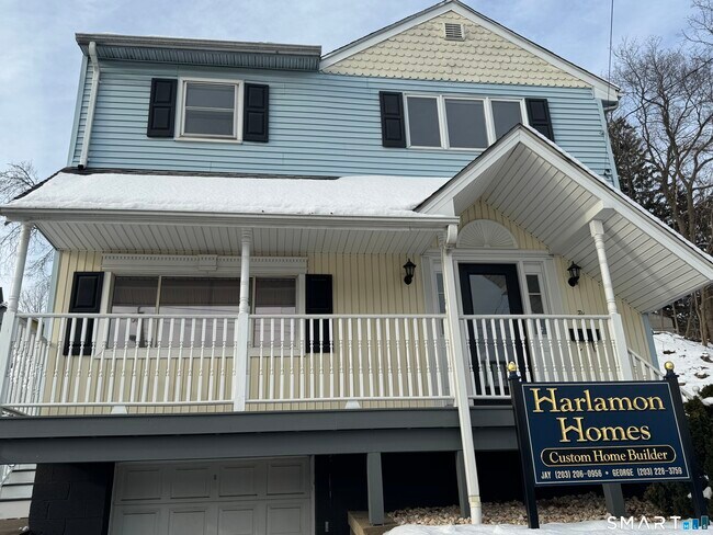 Building Photo - 709 Watertown Ave Unit 2nd Floor