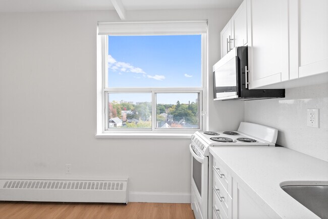 Photo - 1017 Woodbine