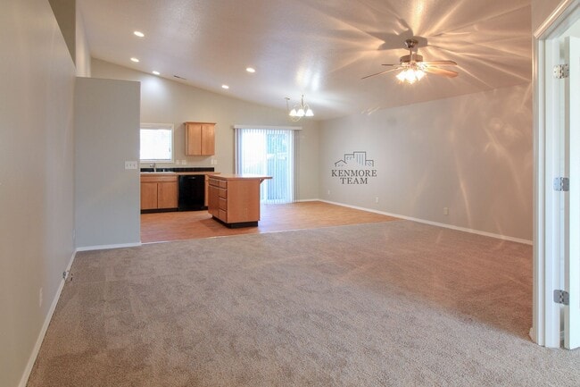 Photo - 4811 Cleveland Ln