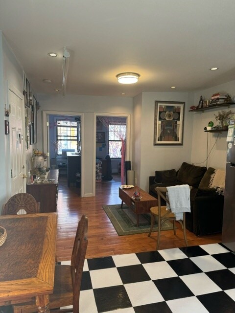 Photo - 523 Jersey Ave Unit 2