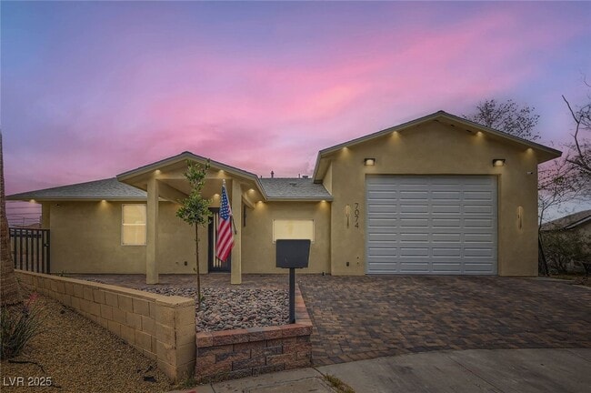 Building Photo - 7074 Pinebrook Ct Rental