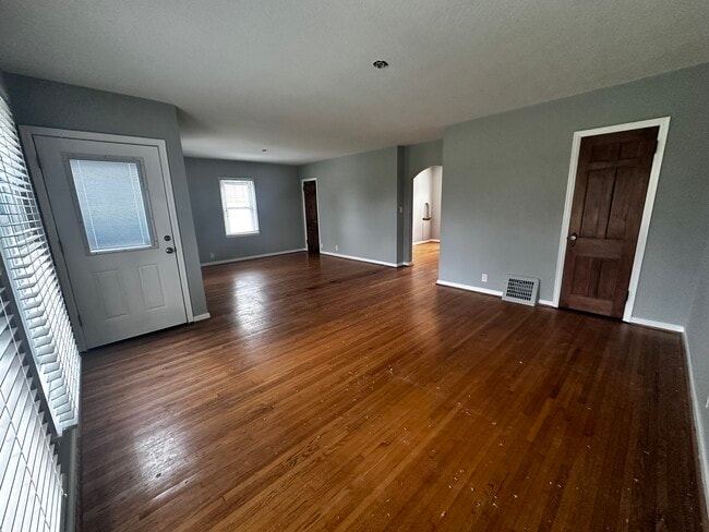 Photo - 3858 Wooddale Ave S