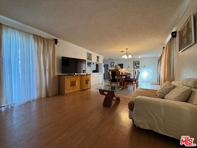 Photo - 9900 Laurel Canyon Blvd