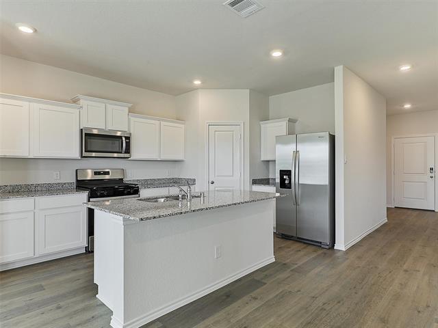 Photo - 1704 Skyline Dr