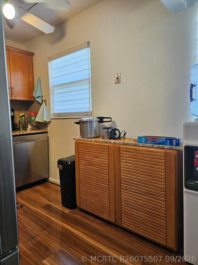 Photo - 120 Westbury E Unit 120