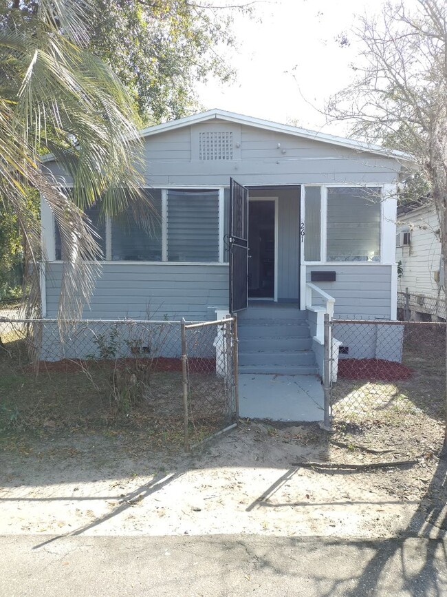 3/1 Single Family Home Available now! 32204 - 3/1 Single Family Home Available now! 32204