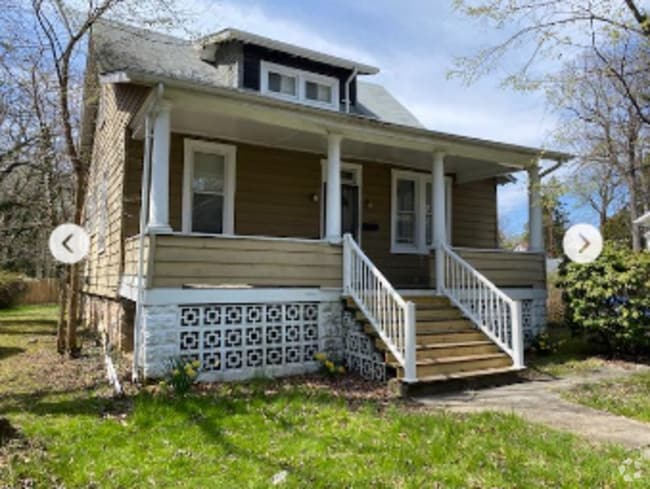 Building Photo - 3004 Ferndale Ave Rental