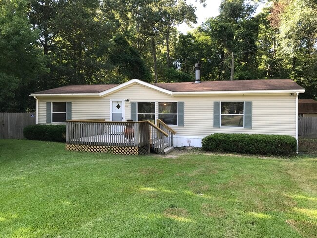 Photo - 105 Goshen Ct