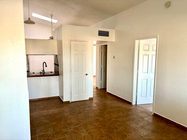 Photo - 411 E Thoroughbred St Unit 411 Thoroughbred