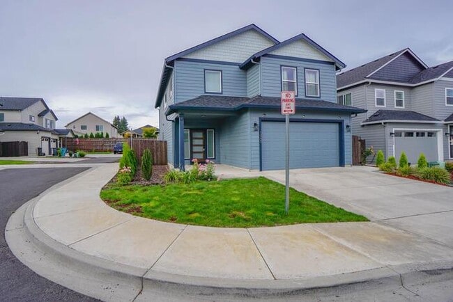 Photo - FOUR BEDROOM HOUSE IN VANCOUVER
