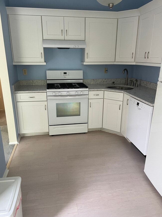 Building Photo - 514 Spruce Hills Dr Unit Aspen