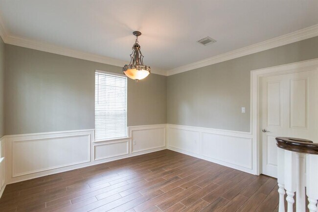 Photo - 78 Meadowridge Pl