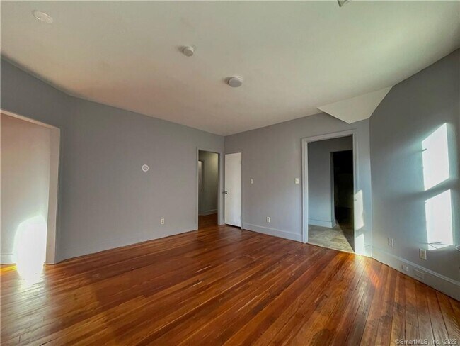 Photo - 26 Woodlawn Terrace Unit 3