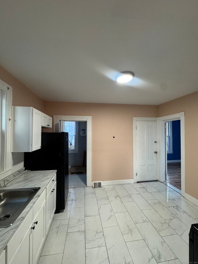 Photo - 199 English St Unit 1