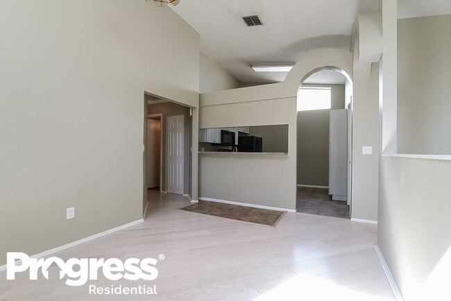 Photo - 13414 Laraway Dr