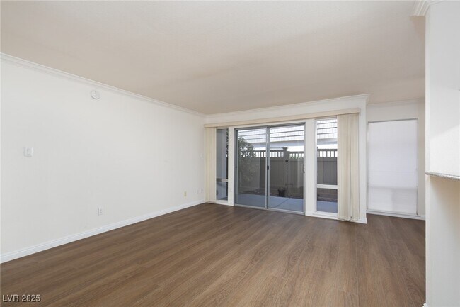 Photo - 753 Oakmont Ave Unidad 801