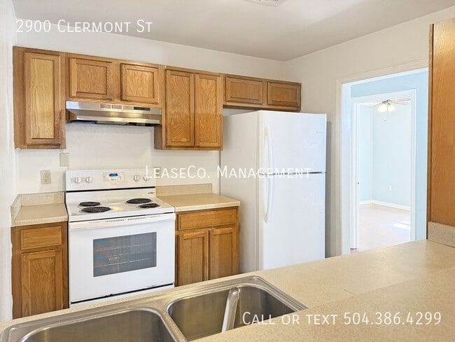 Photo - 2900 Clermont St