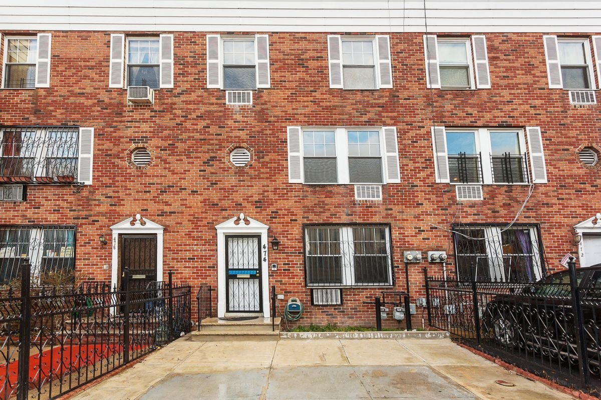 Photo - Full sized room for rent including utilities Unidad FULL SIZED ROOM