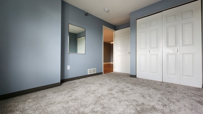 1bed+den/1bathroom - The Riverview