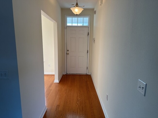 Photo - 10 Evergreen Oak Dr