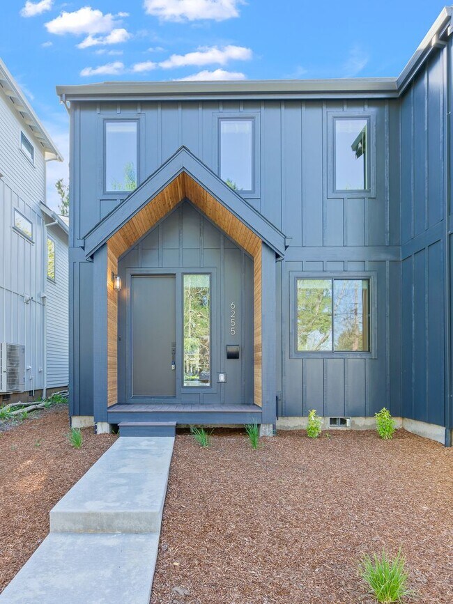 Photo - 3bed/2.5 Bath Duplex Unit New Construction... Casa Adosada