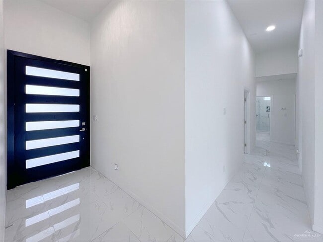 Photo - 29 E Kennedy Ave