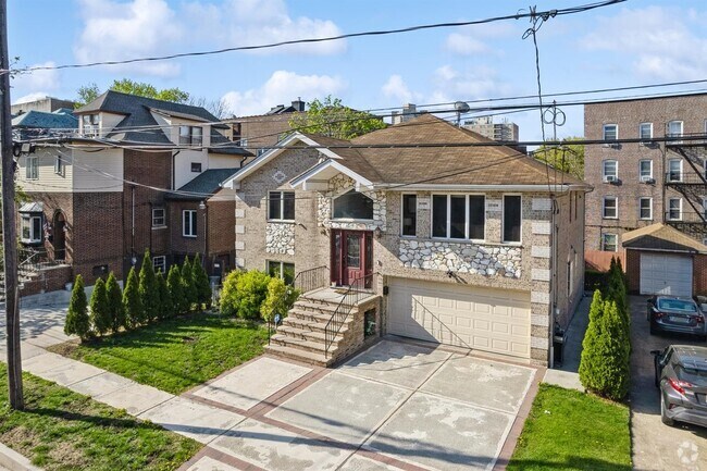 Building Photo - 13 75th St Rental