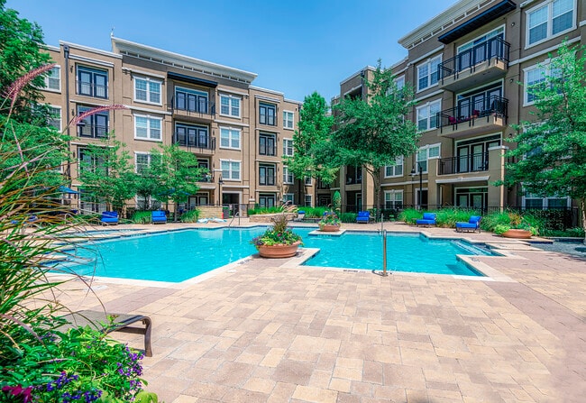 Stunning resort style pool - Via Las Colinas Apartments