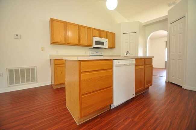 Photo - 36 Frenora Ln