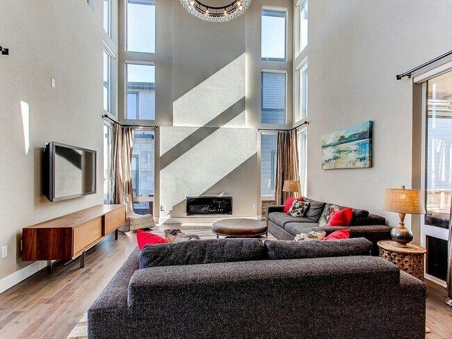 Photo - 8374 E 51st Ave