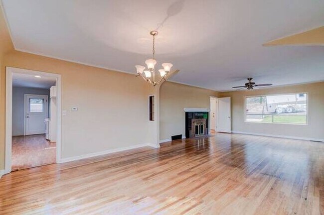 Photo - 1306 S 34th St