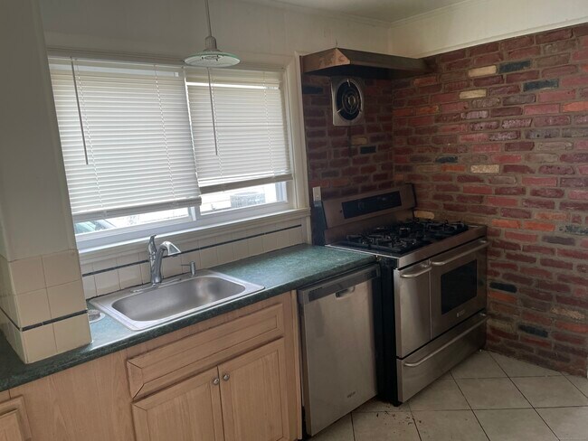 Photo - 10 Olmstead Pl