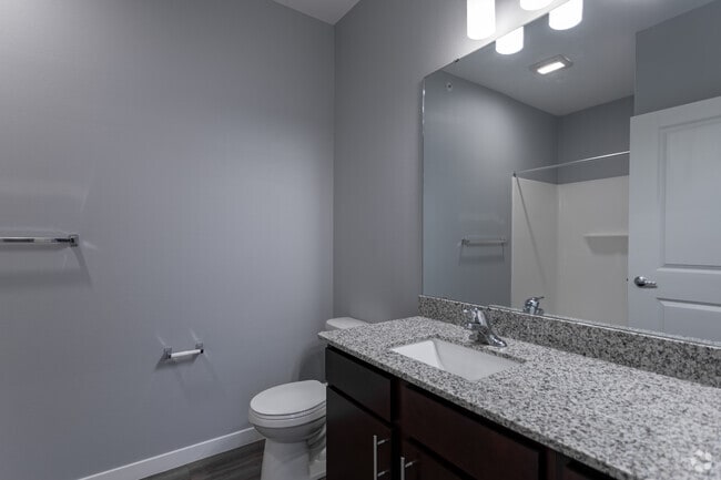 2BR, 2BA
