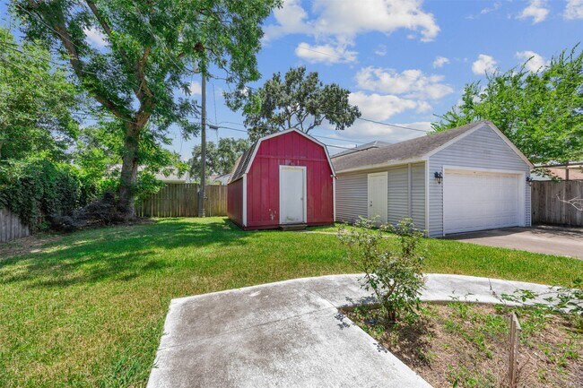 Photo - 1705 Althea Dr