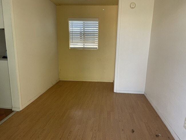 Photo - 741 S Allen St Unidad 741 S Allen St #D