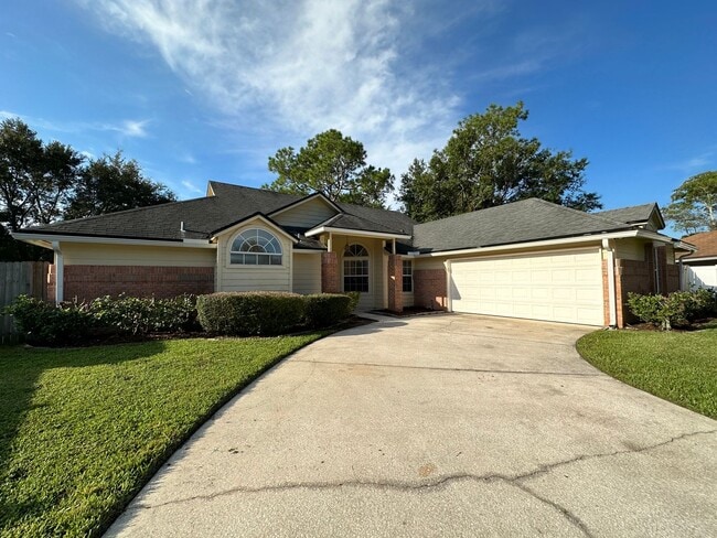 Spacious Mandarin Home - Spacious Mandarin Home