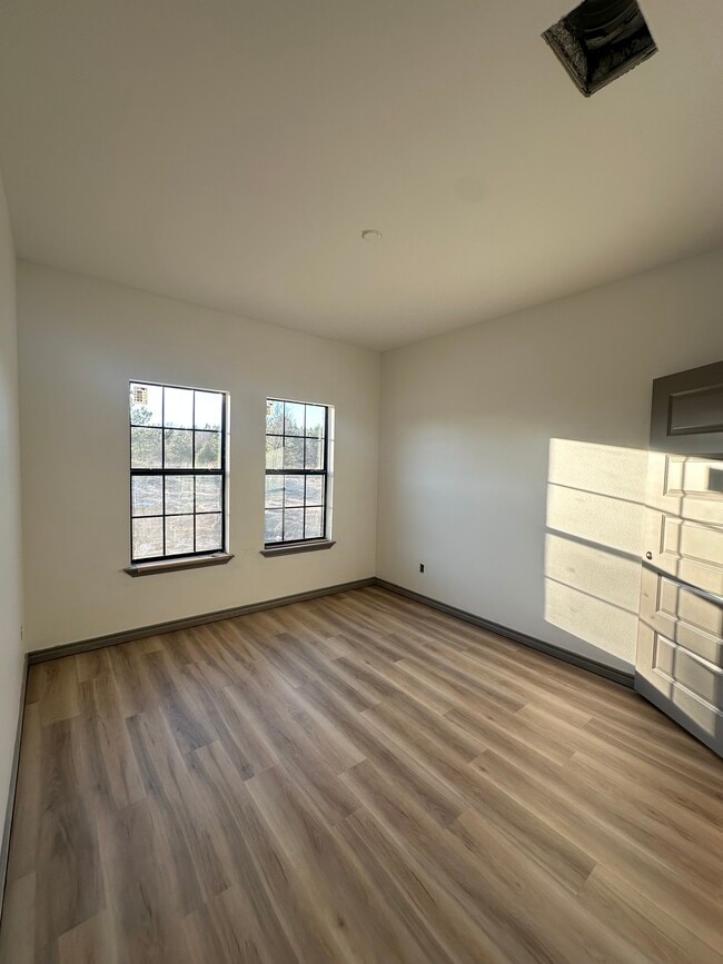 Photo - 9827 County Road 35